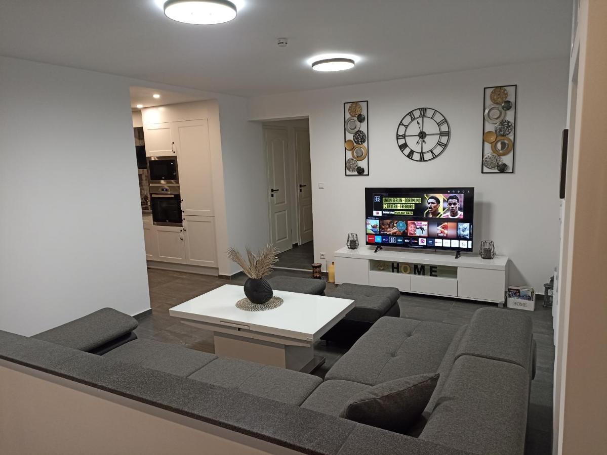 Ebs Paradies Rheinhausen Luaran gambar