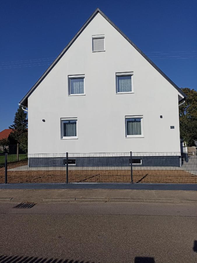 Ebs Paradies Rheinhausen Luaran gambar