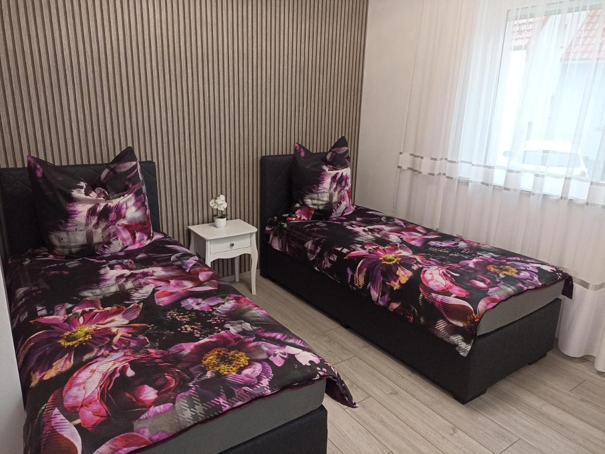 Ebs Paradies Rheinhausen Luaran gambar