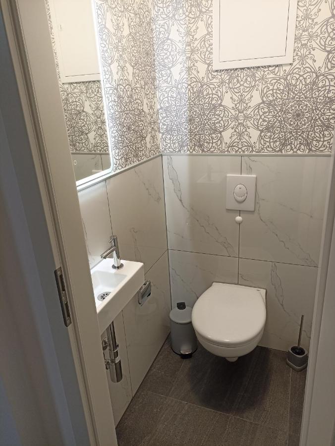 Ebs Paradies Rheinhausen Luaran gambar