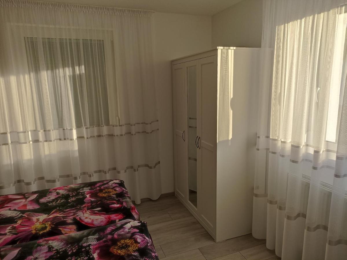 Ebs Paradies Rheinhausen Luaran gambar